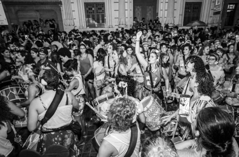 Que faire à Lyon ce week-end ? Du 21 au 23 novembre 2025 : un week-end entre basses, blagues, vinyles et Beaujolais