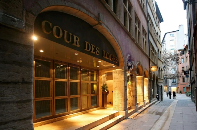 La Cour des Loges