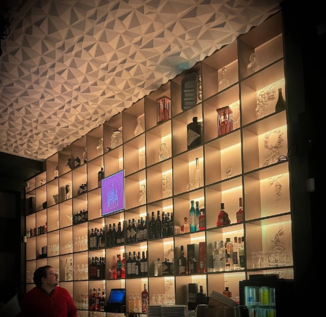 Falcone Bar