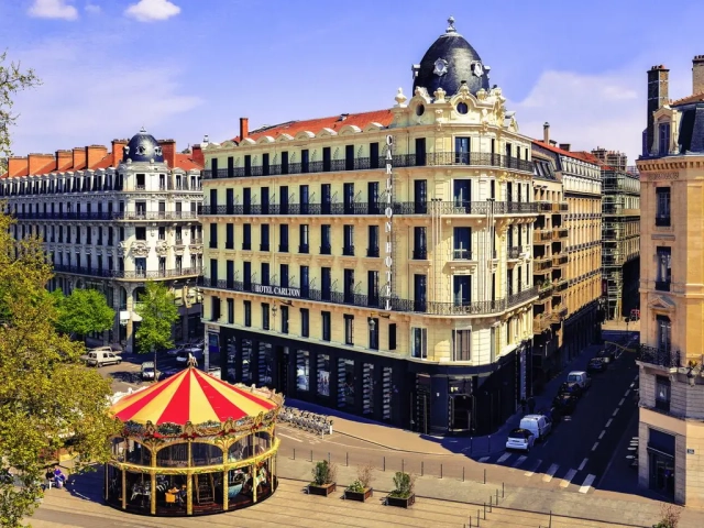 Hôtel Carlton Lyon - MGallery : élégance et luxe au cœur de Lyon